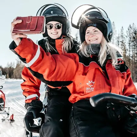 فندق Lapland Sirkantaehti ليفي