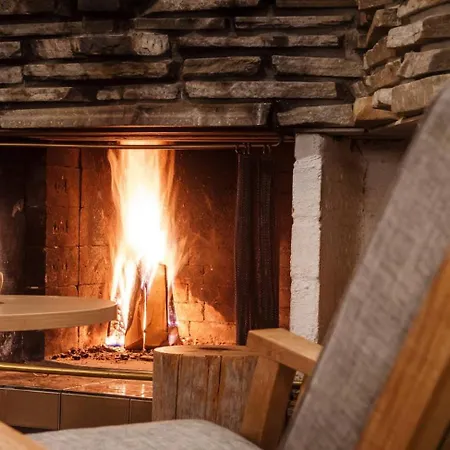 Отель Lapland Sirkantaehti