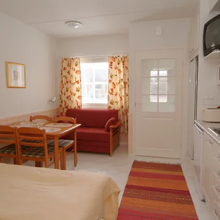 Hotel Lapland Sirkantaehti 4*